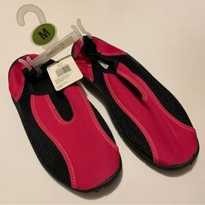 STUDIO 35 Water shoes pull on pink black beach canoe swim kayak outdoors unisex